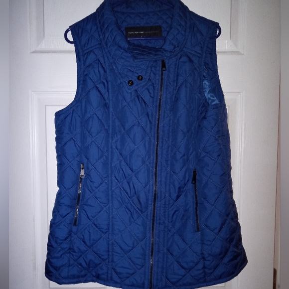 Marc New York Andrew Marc Women's Quilted Vest - Picture 2 of 7